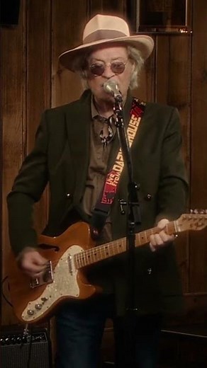 Daryl Hall & Glenn Tilbrook - Black Coffee in Bed