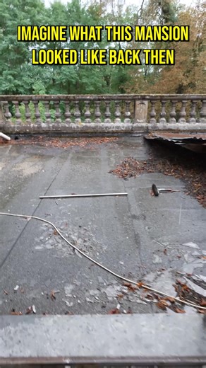 Would You Choose to Live in a House Like This? #abandoned #urbex #steveronin | Steve Ronin