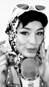 ASMR 1950 🤍🖤 Un clásico en el canal! #asmr #1950 #año1950 #makeup1950 #50s | Ges ASMR