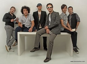 MENTIRAS - Los Amigos Invisibles - LETRAS.COM