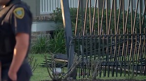 Houston Police cruiser crashes into Heights pool where children were swimming