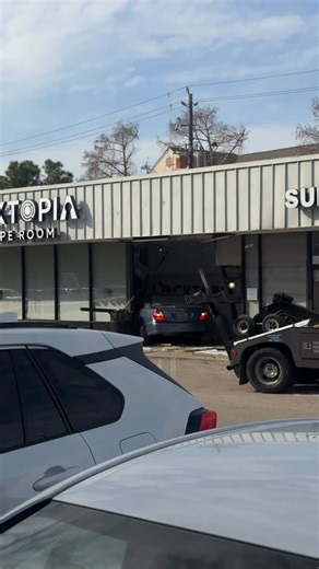 𝑴𝒂𝒓𝒕𝒊𝒏 𝑴𝒂𝒓𝒕𝒊𝒏𝒆𝒛 | 𝑩𝒆𝒉𝒊𝒏𝒅 𝑻𝒉𝒆 𝑽𝒊𝒔𝒊𝒐𝒏 on Instagram: "A car ran into a building at Locktopia Escape Room earlier today. Details are still developing."