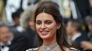 Catrinel Menghia face furori la Cannes. Actrita a surprins