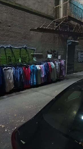 GRAFFITI NYC TV East 105 st NYC #nycgraffiticulture #hiphop #graffitinyctv #jamestopproductions | James Top | Facebook