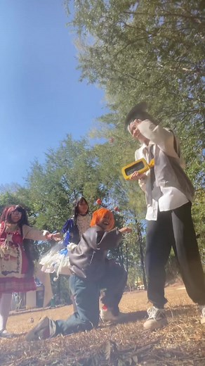 My friends cosplay??@𝐌𝐈𝐒𝐓𝐄𝐑 𝐀𝐁𝐄𝐋 @ThirtySeven #garnoldsprunki #sprunkiincredibox #oren#garnoldsprunki #furinacosplay #clukrsprunki #hutao