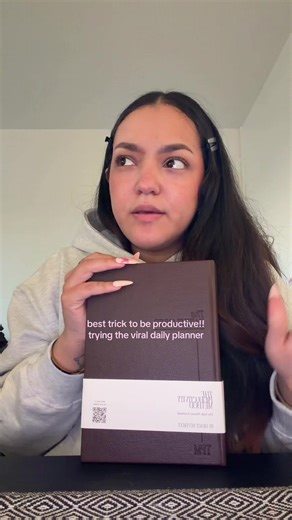 Daily Planner Tips for Productive Living