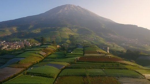 Java’s Volcano with a View of Farmland