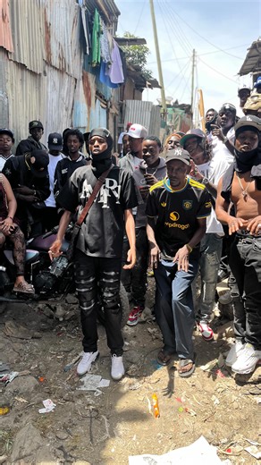 OnlyMoh🍇🥤 on Instagram: "Safari ya mziki n!ga haitaji Nauli💸"