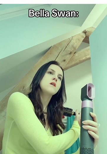 Humorous Moments of Bella Swan in Twilight