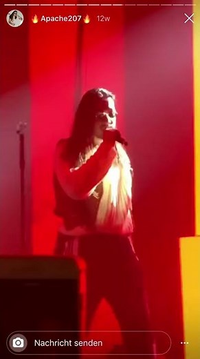 APACHE 207 - 2 MINUTEN LIVEKONZERT