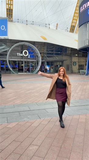 Come with me to Outlet Shopping at The O2 for the perfect Christmas shopping experience 🛍️ With over 60 brands to choose from Nike , Calvin Klein, Tommy Hilfiger, Clarins , The body shop and so many more. There is something for everyone with upto 70% off RRP meaning you can treat yourself and loved ones to the perfect gifts this Christmas. So whether you are shopping for that perfect gift or you just fancy a shopping spree, then a day @outletshoppingattheo2 is just where you need to be. @theo2l