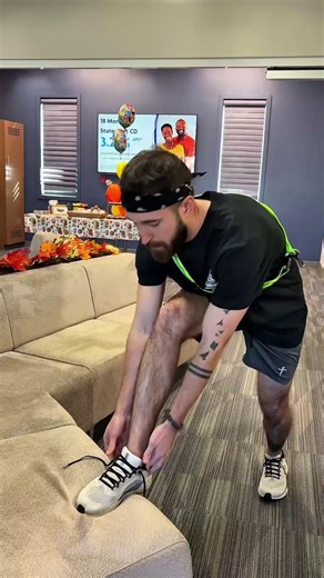 Meet Mitchell Oliveira, our Assistant Branch Manager at the South Dartmouth Branch! 🏃‍♂️ Mitchell finds clarity and focus through running so he's always ready to deliver the best experience for our customers. At the heart of everything we do, we are here to serve you. We are bankers. #SouthDartmouth #BankingCommunity #RunningMotivation #CustomerExperience #RunningLife #CommunityBank | BayCoast Bank