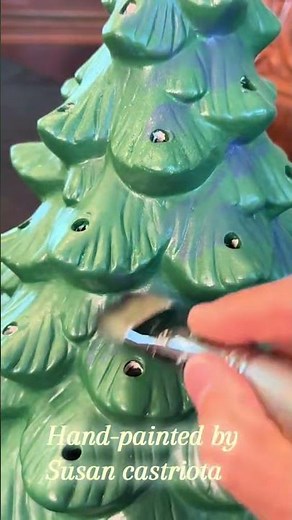 How to paint ceramic Christmas tree #SusanCastriota #christmas #christmasdecor #christmascreations