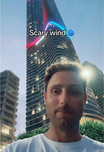 #cyclone #city #wind
