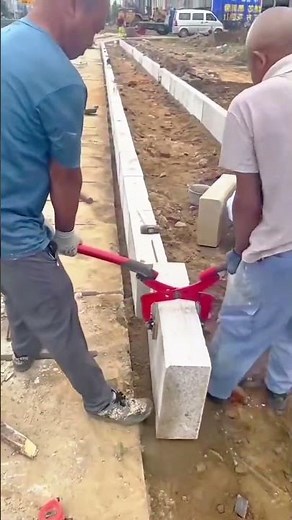 Manual Concrete Kerb Stone Lifting Clamp for Heavy Road Construction Work
