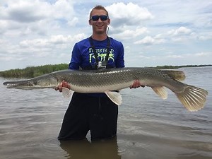 Big Alligator Gar Caught from a Kayak!