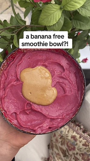Delicious and Healthy Banana-Free Smoothie Bowl Recipe
