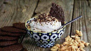 60-Second Saturdays are back with a dessert so good, you'll be craving it for days. | Rachael Ray Show