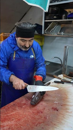 Fillet Hamour Fish Like a Chef in Less Than 1 Minute – Watch Now!