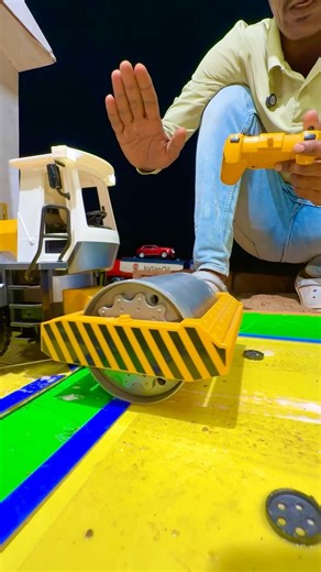 Rc Road Roller vs Rat mat Glue Part 1