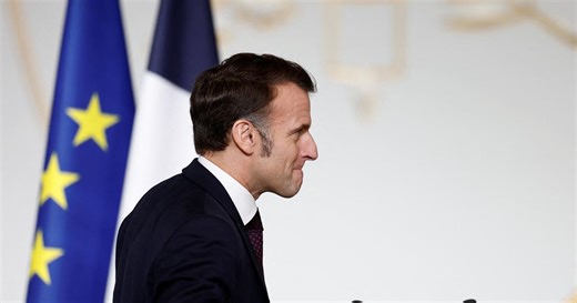 Emmanuel Macron veut «organiser» avec les Européens une reprise du dialogue avec Vladimir Poutine, sans «trop d'interlocuteurs»