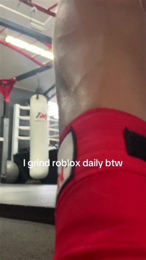 Deepwoken Gameplay: 900 Hours of Epic Adventures