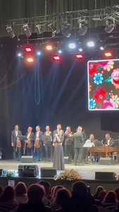 12K views · 861 reactions | Mulțumesc, pentru filmare!  ...din spectacolul "Rapsodii de Toamna" "Toți Oamenii greșesc, dar ii iertam doar pe cei pe care îi iubim" 凉 Eu zic sa iubim pe toată lumea! 拾 | Vasilica Tataru | Facebook