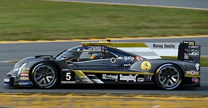 Same look, new Cadillac for Mustang Sampling | RACER