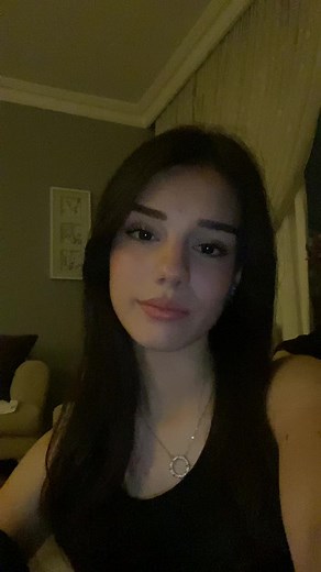 berra çalışkan (@berraclkn) adlı kullanıcının orijinal ses - elizmisimne ile oluşturduğu videoları