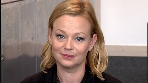 Samantha Mathis Age, Net Worth, Married, Husband, Children, Wiki & Bio