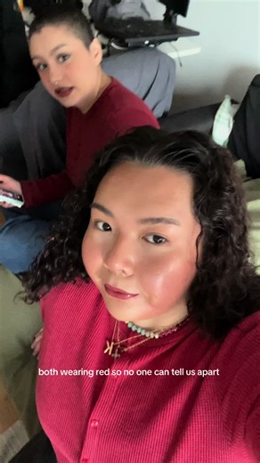 wam (@wammykong)’s video of Red Outfits