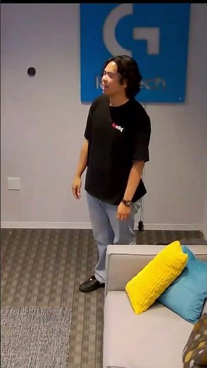 Present anywhere with a click: Rally Camera Streamline Kit