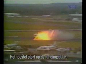 STOL Aircraft Crash Landing DHC-5D Buffalo Turboprop Plane at Farnborough Airshow during Demo Flight