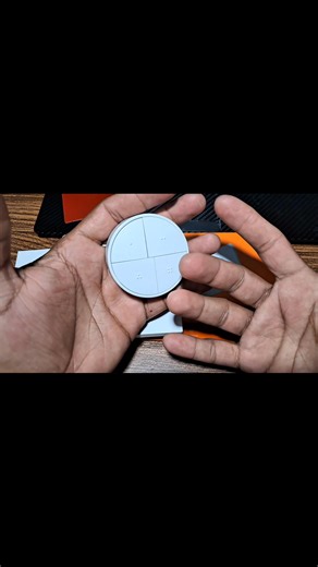 En este video hacemos el unboxing del nuevo SONOFF Orb 4-in-1 Zigbee Smart Scene Button (modelo SNZB-01M), un botón inteligente inalámbrico con hasta 4 botones físicos y soporte para múltiples acciones que puede transformar tu experiencia dentro de un hogar inteligente. Este dispositivo permite configurar hasta 16 escenas personalizadas utilizando diferentes tipos de pulsaciones (clic simple, doble, triple y pulsación larga) en cada botón. 📌 ¿Para qué sirve? ✔ Activar escenas como “Modo cine”, 