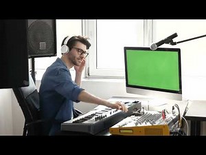 Chroma Key music/ dj/ studio1080p - green screen