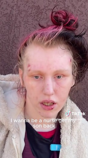 Julianna homeless and share story her #talesfromthestreets #lostinphoenix #interviewhomeless #homelesspeople #homeless #fyp