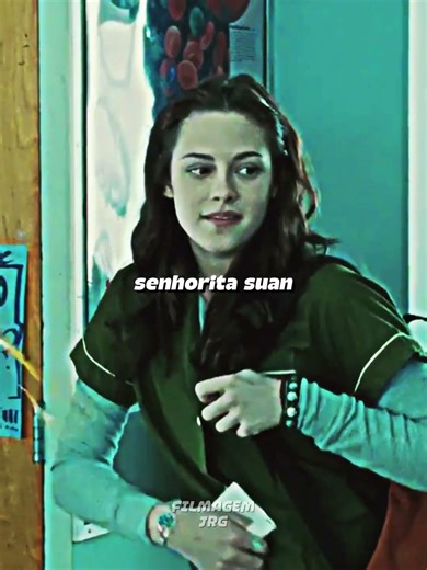 Ela se APAIXONOU no VAMPIRO!! filme: Crepúsculo (2008)