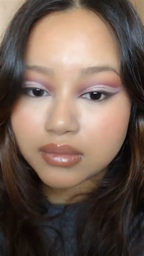 Serving Looks with this Shimmery Cut Crease 🤩#cutcrease #eyemakeup #makeuptutorial #shimmereyes