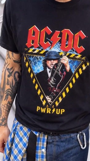 AC/DC เสื้อวงลิขสิทธิ์แท้ 100% | Look 13 | BLAXROXX®
