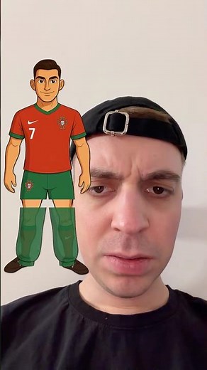 I'M PULLING RONALDO'S PANTS DOWN! 😂