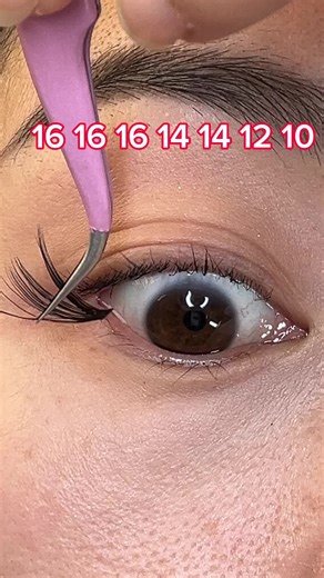 30D#eyelash #eyelashestutorial #lash #diy #tiktokmademebuyit #lashextensions #eyes