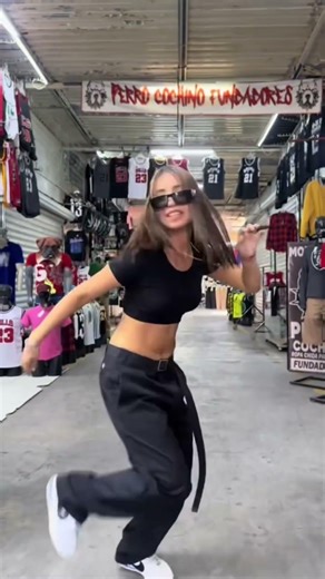 La flaca wepa🔥🔥 #kingsdelwepa #cumbia #baile