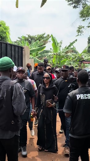 Fik Fameica's Late Mother Burial Ceremony Highlights