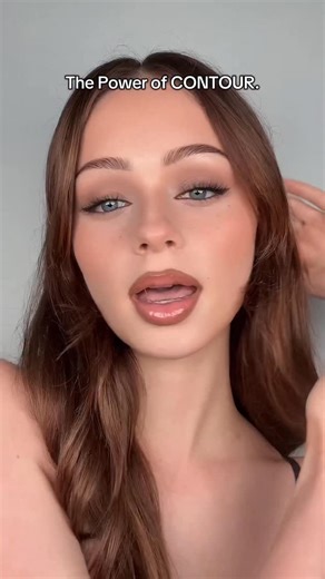sophie grace on Instagram: "The difference it makes 😳🫢 who else is OBSESSED with bronzer/ contour?! Product: Timephoria eclipse 2 in 1 face contour- 01 lunar #makeup #explorepage #trending"