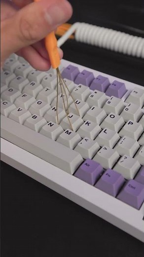 How to replace key caps on a mechanical keyboard #mechanicalkeyboard #keyboards #keychron