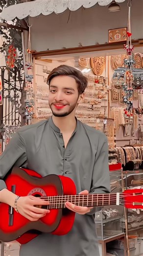 Hona Jay Pyra Tum Say Mujhe - Romantic Message