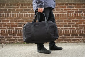 lululemon Command The Day Duffel 37L Review | Pack Hacker