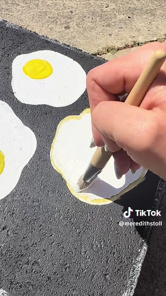 Rock Painting Fried Eggs: Easy Summer DIY Painted Rocks