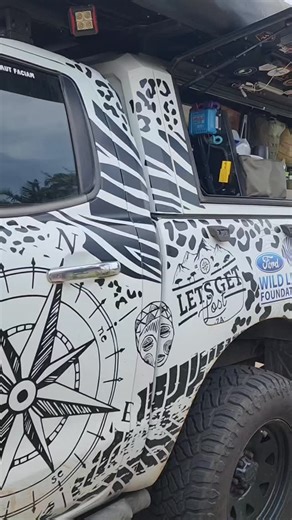 Brandon on Instagram: "Solar is extremely useful when venturing off grid, however the smallest interruption in direct sunlight results in significant losses in efficiency. This is mostly applicable to single panel/folding panel configurations. Keep them unobstructed, well angled, cool and clean for optimal performance. #lets_get_lost_za #liveyouradventure #overlandrigs #overlandkitted #solar"