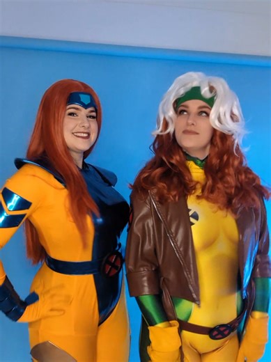 X-Men Photoshoot: Rogue & Jean Grey Cosplay